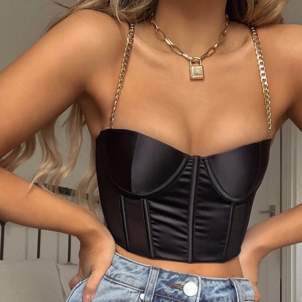 SOLD Meshki Talisa Top 🖤✨